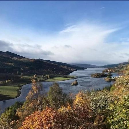 Tummel Valley Holiday Park Tummel Bridge Екстериор снимка
