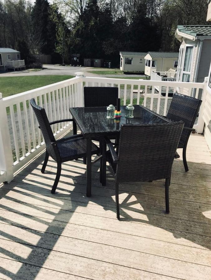Tummel Valley Holiday Park Tummel Bridge Екстериор снимка
